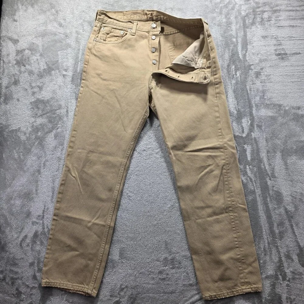 Vintage Levis 501 Jeans Mens 34x30 Khaki Button Fly Straight Made USA 501-0697